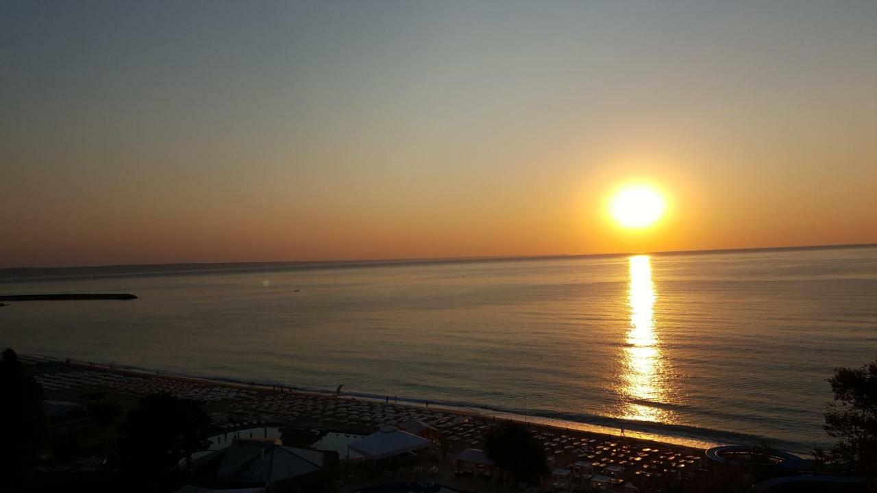 The Horse - De Silva Residence Mamaia Exteriér fotografie